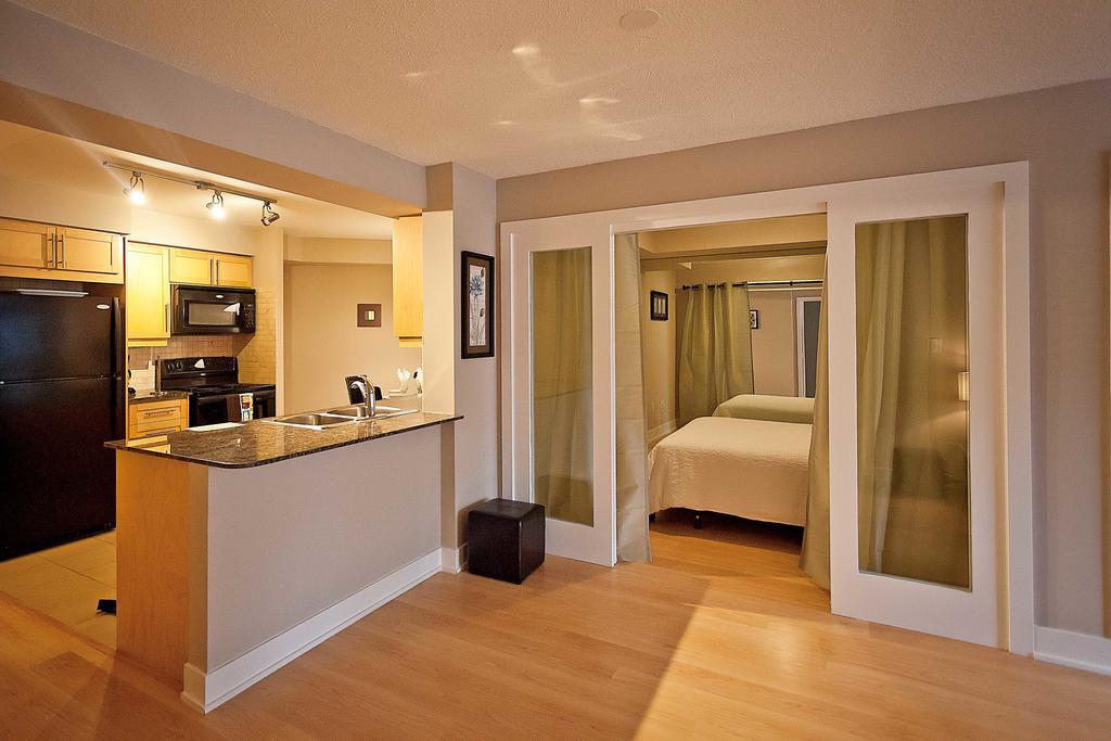 Red Maple Suites - Blue Jays Way Toronto Buitenkant foto
