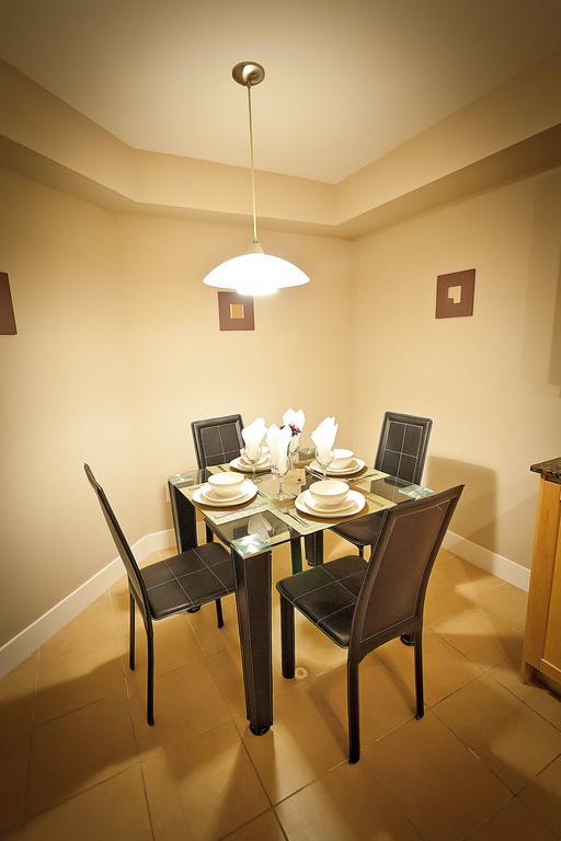 Red Maple Suites - Blue Jays Way Toronto Buitenkant foto