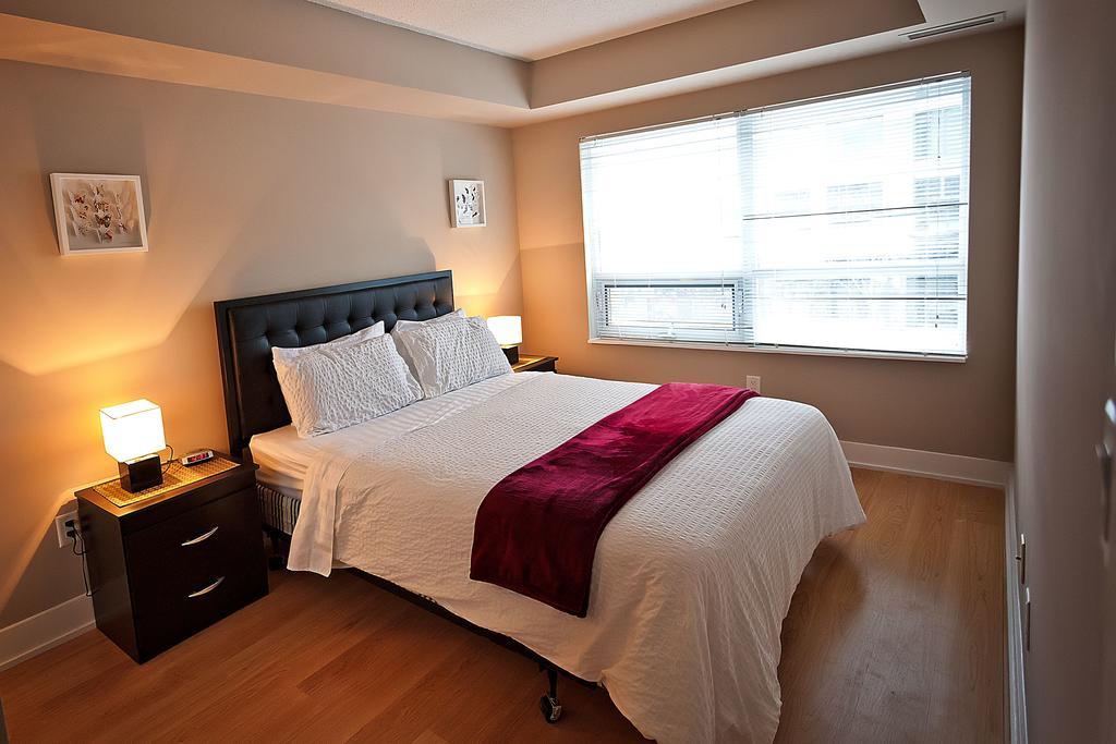 Red Maple Suites - Blue Jays Way Toronto Buitenkant foto