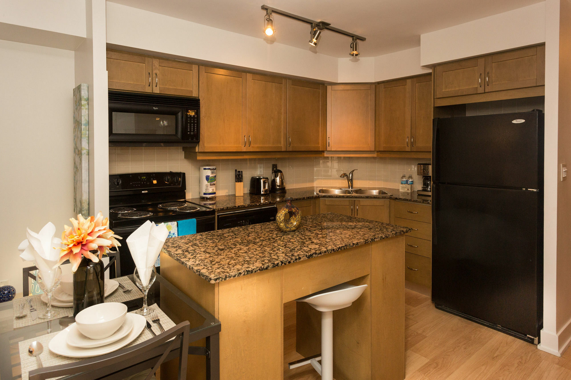 Red Maple Suites - Blue Jays Way Toronto Buitenkant foto